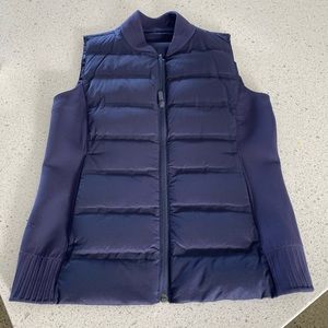 Lululemon size 6 vest